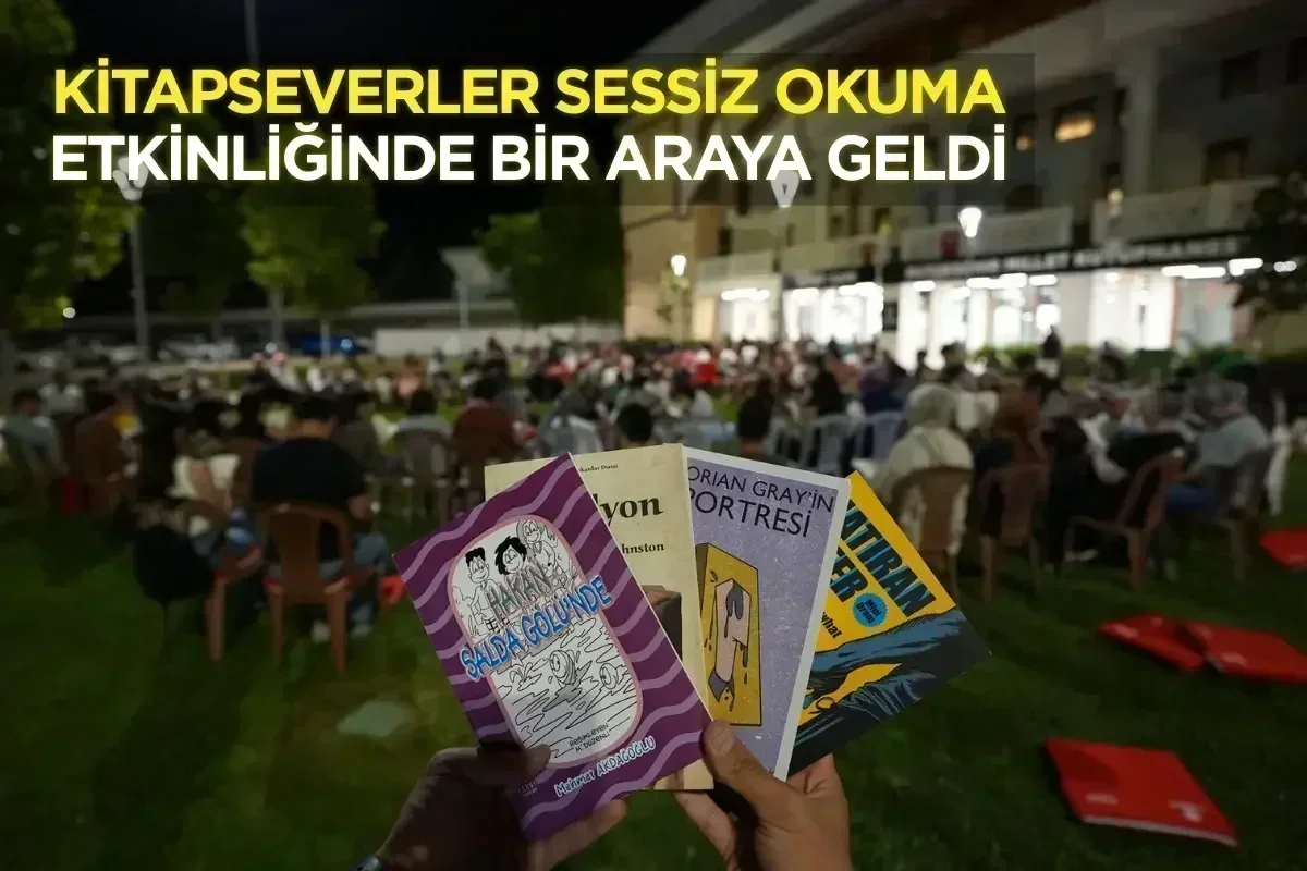 Kitapseverler sessiz okuma etkinliğinde bir araya geldi